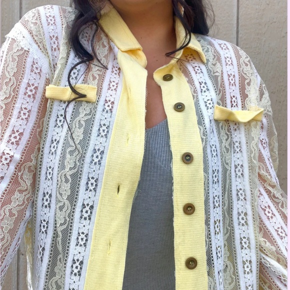 POL Your Sunshine Lace Top - Picture 7 of 11